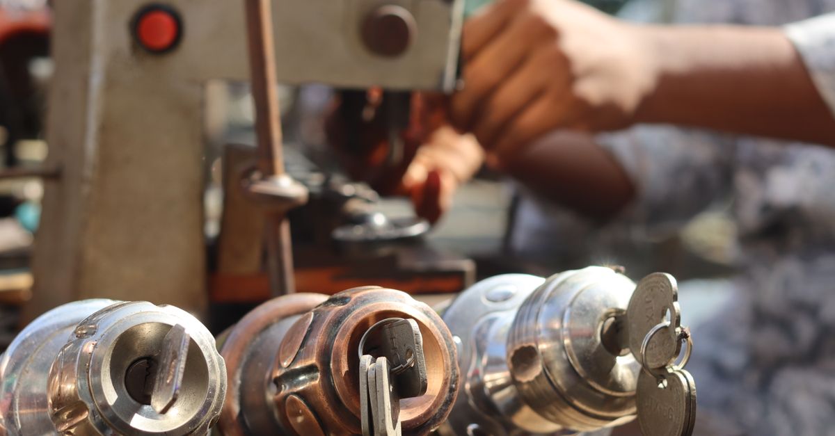 locksmith service technician — Elkins Park Locksmith